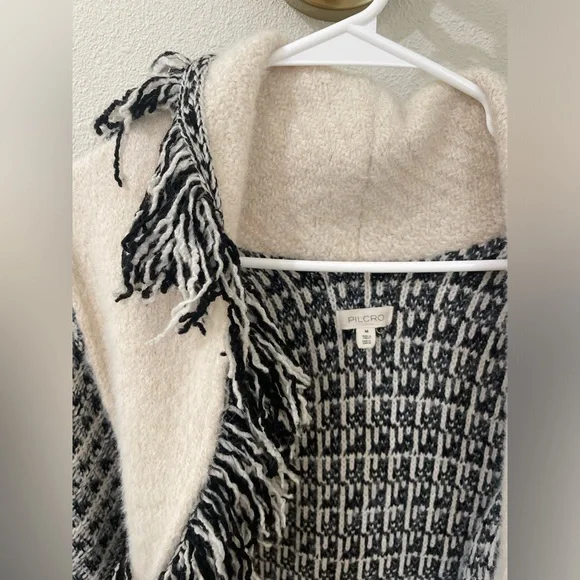 Anthropologie Pilcro Fringe Cardigan Sweater Size Cream Black Oversized - Picture 5 of 12